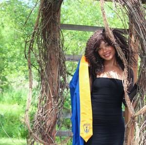 Meet your Posher, Allysa